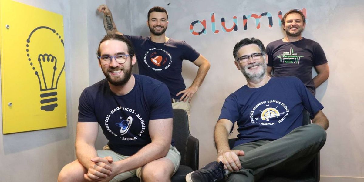 Com avanço da Omicron,  modelo de gestão inovadora em EAD é aposta para ajudar universidades