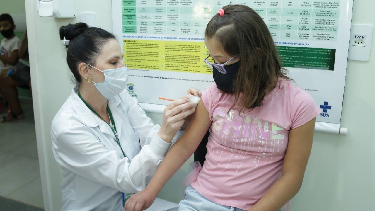Vacinação Kids: Crianças de 5 a 11 anos começam a ser imunizadas contra a Covid em Cascavel