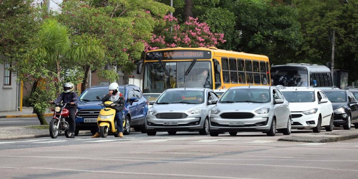 IPVA 2026: saiba quais os municípios com as maiores e menores frotas do Paraná