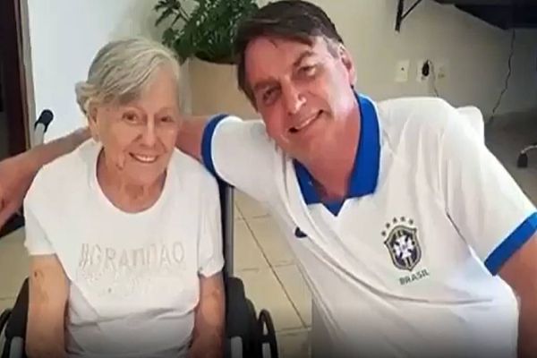 Mãe do presidente Jair Bolsonaro morre aos 94 anos
