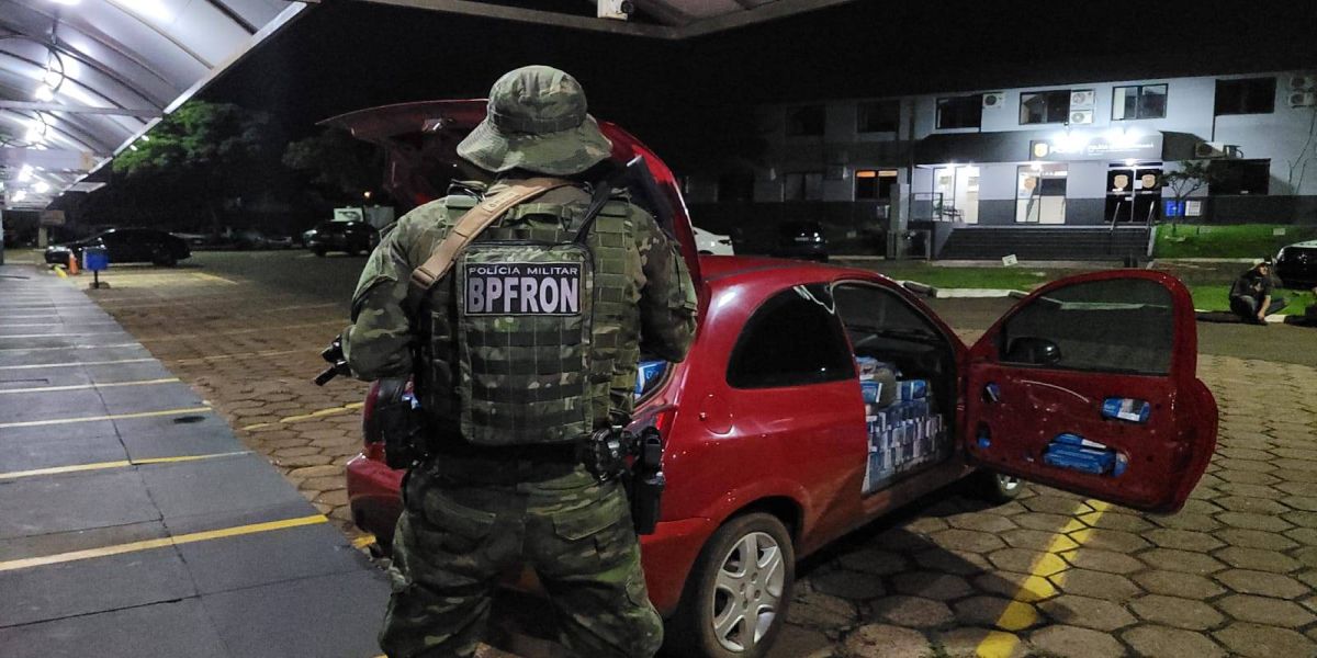 BPFRON apreende veículo carregado com cigarros contrabandeados em Santa Tereza do Oeste