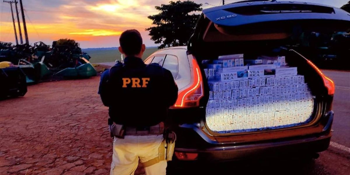 PRF realiza grande apreensão de cigarros no Oeste do Paraná