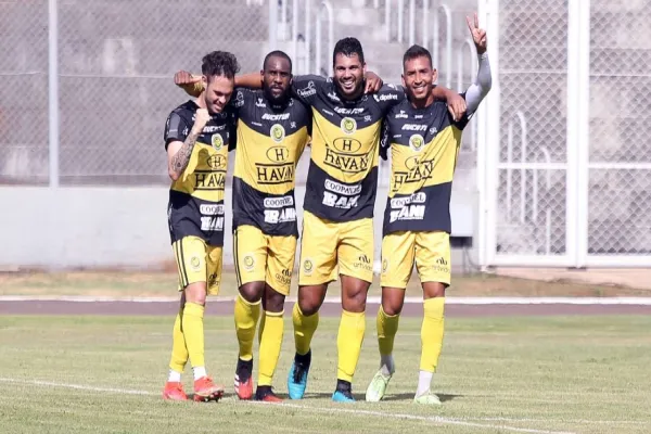 Foto relacionada a notícia: FC Cascavel - Dupla experiente e reforços; conheça o taque de Cascavel para o Estadual