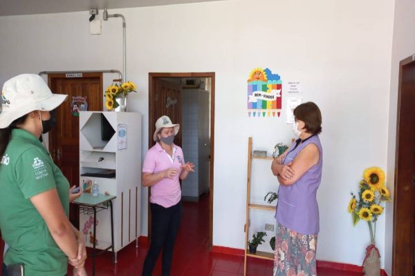 Comunidades e distritos recebem equipe da Educação Ambiental em parceria com a Itaipu Binacional