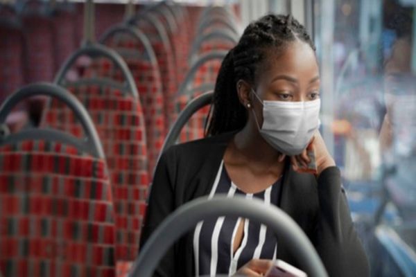 Desembarque seguro para mulheres, idosos e deficientes é lei no Paraná