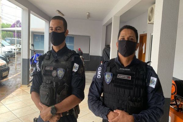 Imagem referente a notícia: Servidores da Guarda Municipal de Cascavel ajudam salvar bebê afogado com leite materno