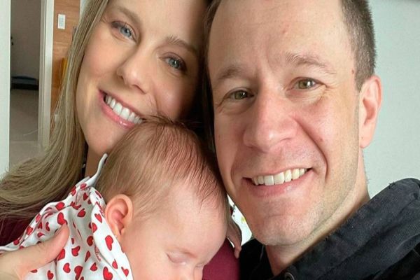 Lua, filha de Tiago Leifert e Daiana Garbin, está com câncer