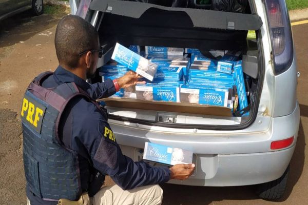 Em Céu Azul, PRF apreende 2.000 maços de cigarros contrabandeados do Paraguai