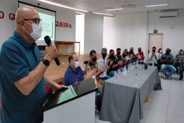 Deputado Romanelli destaca a importância a importância do reajuste do salario mínimo no Paraná