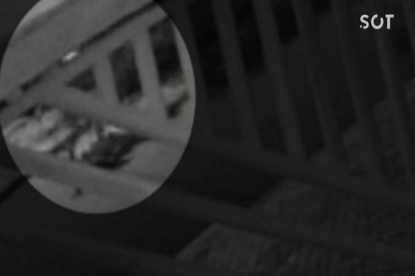 Imagem referente a notícia: Câmera de segurança registra homem sendo morto a tijolada no Bairro Cascavel Velho