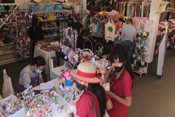 Artesanato é fonte de renda para mulheres agricultoras