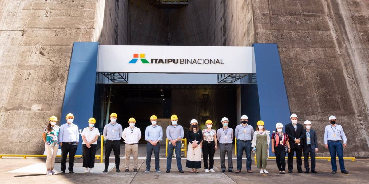 Governo dinamarquês faz visita técnica à Itaipu