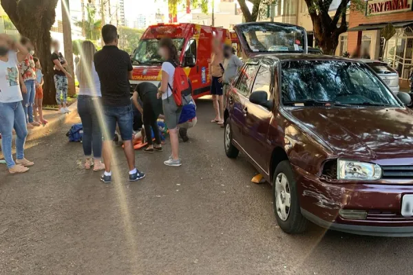 Foto relacionada a notícia: Menina fica ferida após ser atropelada na Rua Mato Grosso, em Cascavel