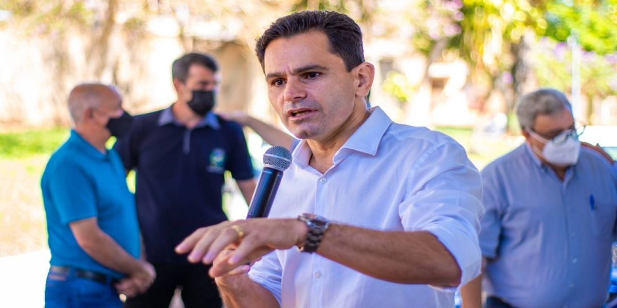 Pacheco participa da ordem de serviço de posto de saúde em Vera Cruz do Oeste