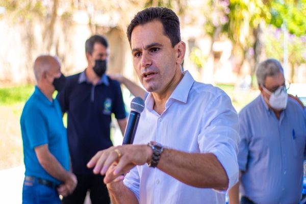 Pacheco participa da ordem de serviço de posto de saúde em Vera Cruz do Oeste