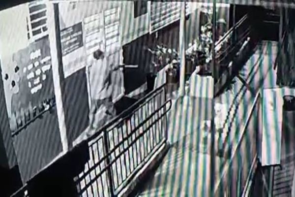 Imagem referente a notícia: Escola Municipal Irene Rickli é alvo de furto na madrugada deste sábado