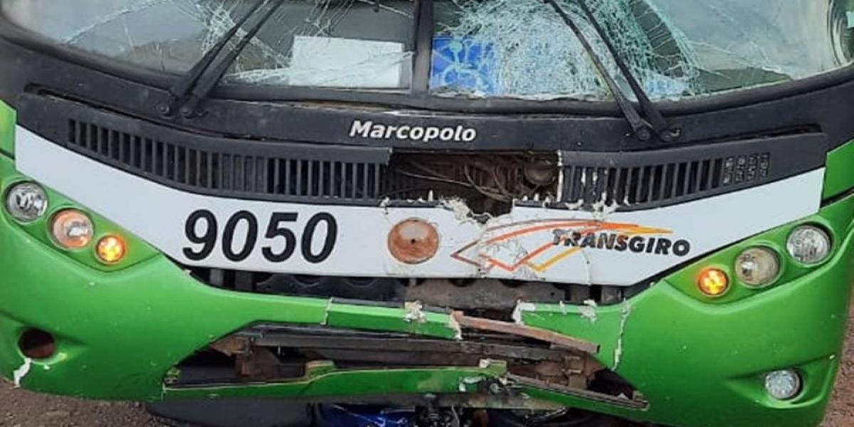 Motociclista morre após colidir de frente com ônibus na PR-488 em Céu Azul