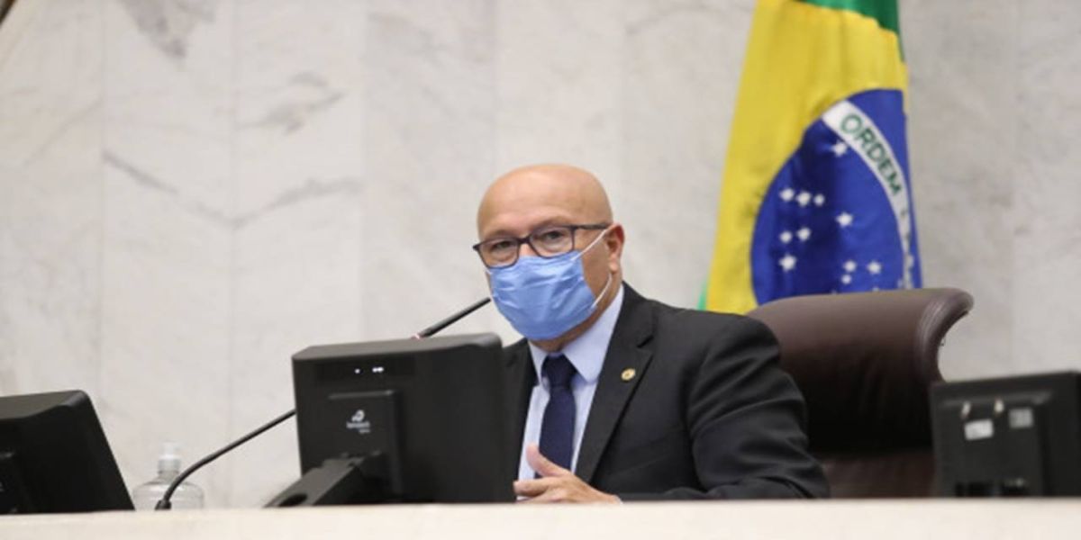 Outorga no gás natural é desserviço à indústria do Paraná, diz deputado Romanelli