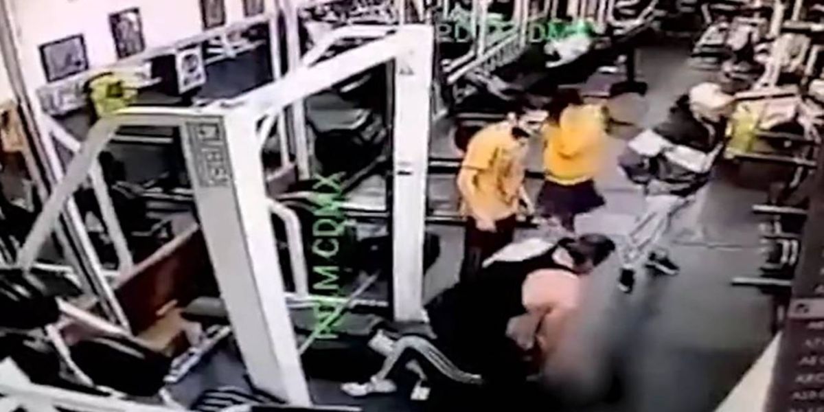 Mulher morre esmagada em academia ao tentar levantar 180 kg; Veja o vídeo