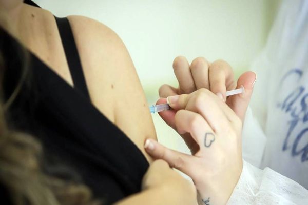 STF vai julgar possibilidade de dispensa por justa causa de funcionários não vacinados