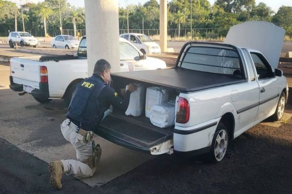 PRF apreende carga de agrotóxicos após fuga de motorista na BR-163