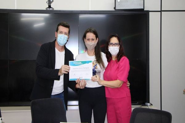 Servidores que trabalharam no Refic são homenageados