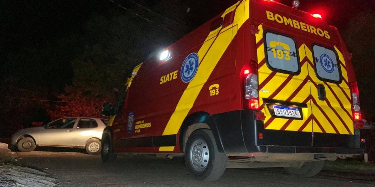 Homem sofre corte na perna no Loteamento Água Doce em Cascavel
