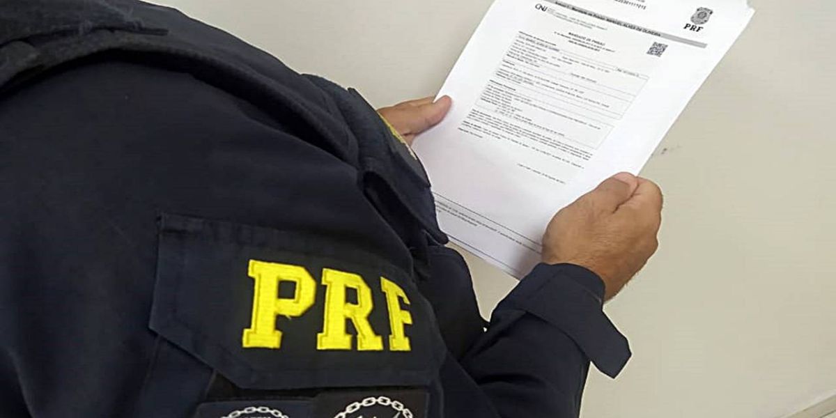 PRF prende fugitivo do sistema prisional, após usar documento falso em Santa Tereza do Oeste