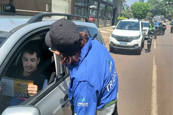 Operação Criança Segura: Transitar intensifica orientações aos motoristas em Cascavel