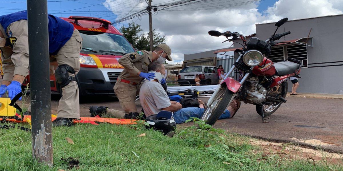 Motociclista fica ferido após colisão e carro foge no Bairro São Cristóvão