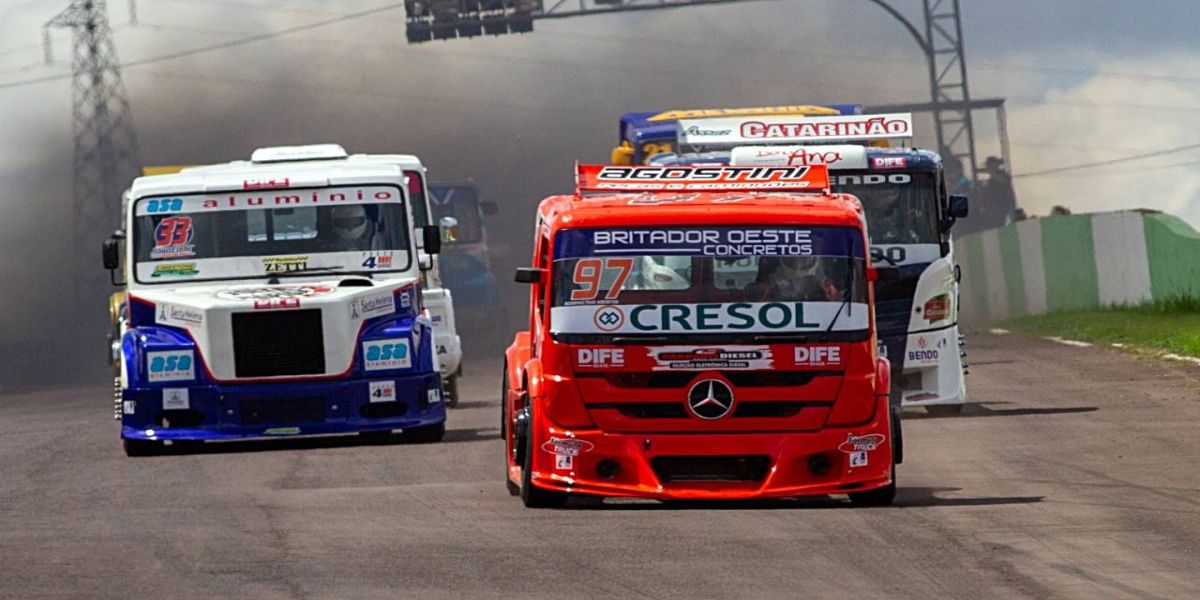 Fórmula Truck começa com vitórias de Rogério Agostini e Rampon em Cascavel