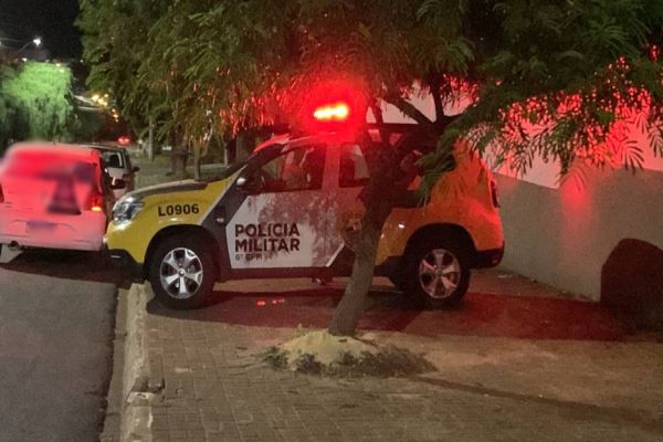 Imagem referente a notícia: Homem é atingido por disparos de arma de fogo na Rua Paraná
