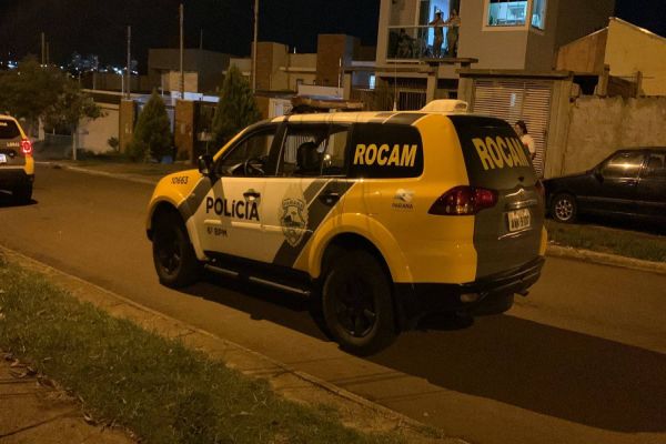 Imagem referente a notícia: Jovem de 20 anos é detida com meio quilo de maconha e duas buchas de cocaína no Bairro Santo Onofre