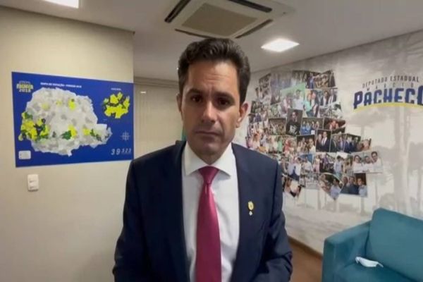 Projeto que proíbe passaporte sanitário avança sendo aprovado na Comissão de Educação da Alep