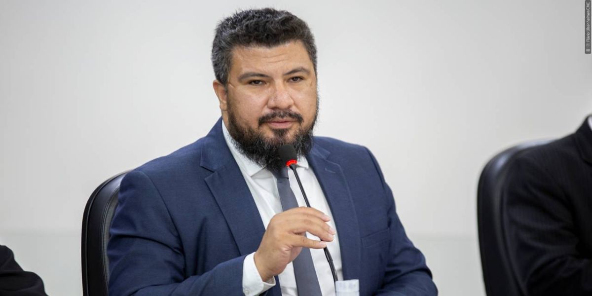 Após protocolar Moção, Edson comemora sanção de lei que beneficia servidores públicos