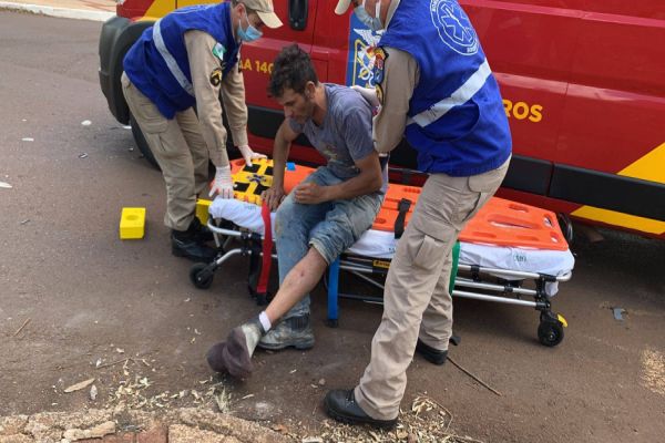 Duas pessoas ficam feridas após colisão de trânsito  no Bairro Morumbi em Cascavel