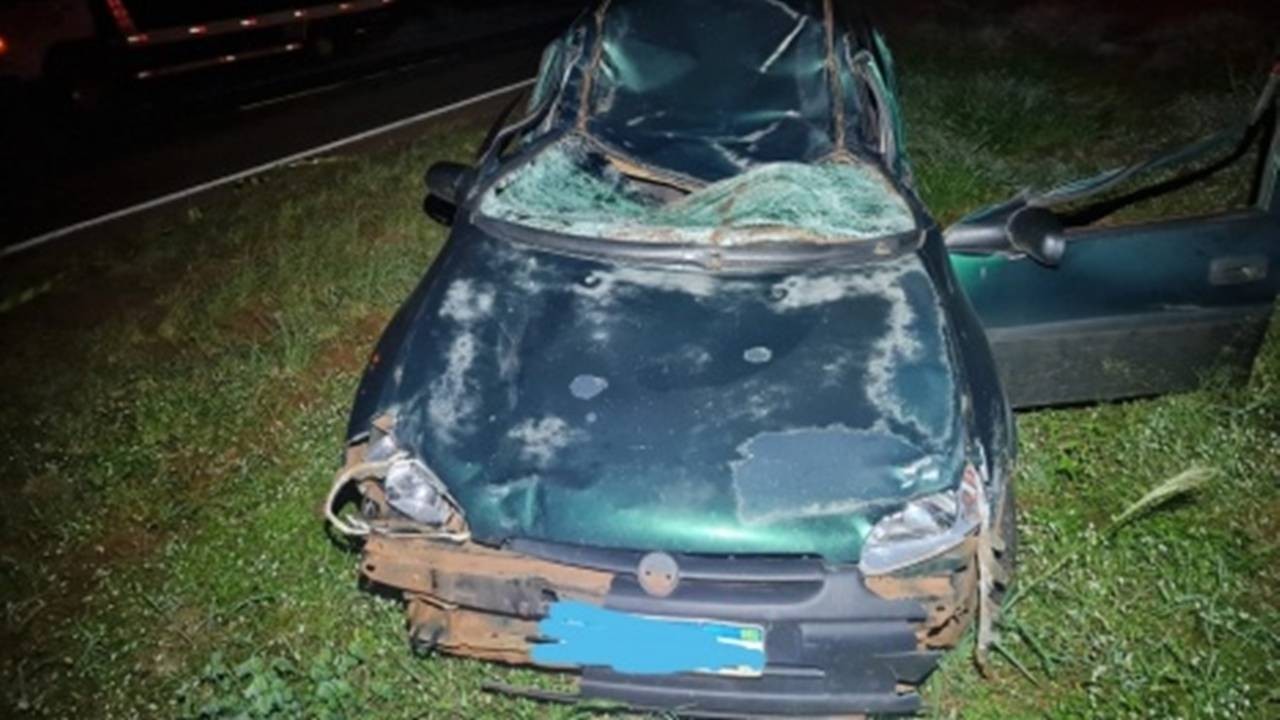 Jovem morre ao atropelar cavalo na PR-317 em Toledo