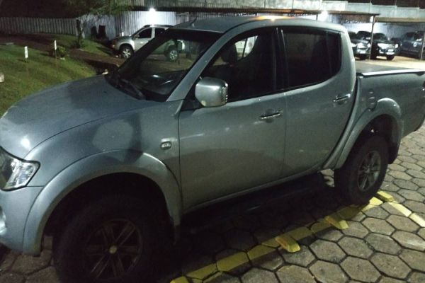 Polícia Civil recupera caminhonete com alerta de furto no Bairro Cascavel Velho