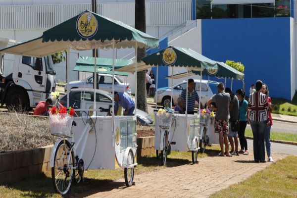 Ambulantes recebem bicicletas do Programa Bike Legal