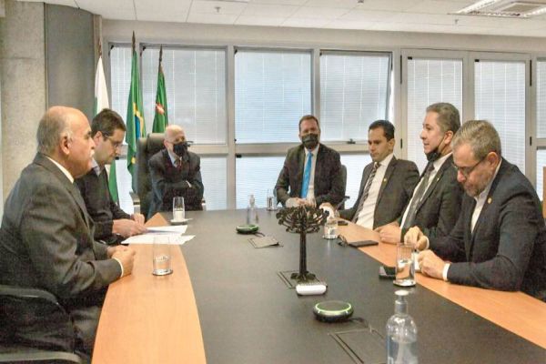 Vacinação de crianças: Deputados vão ao Ministério Público solicitar que pais não sejam pressionados