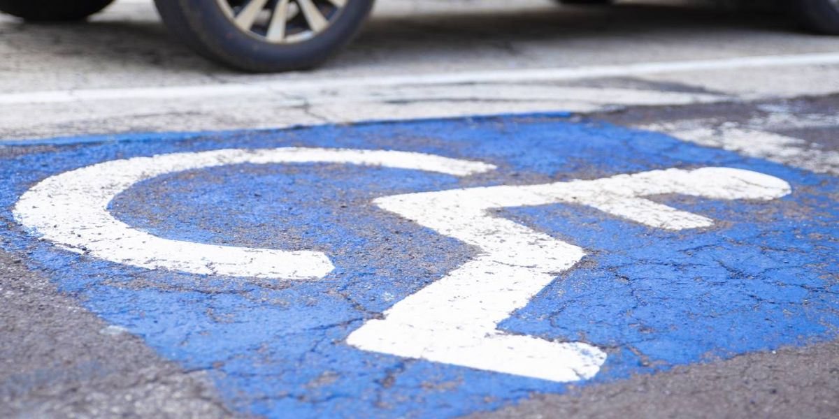 Moção pede que governador isente ICMS para carros PCD até R$ 100 mil