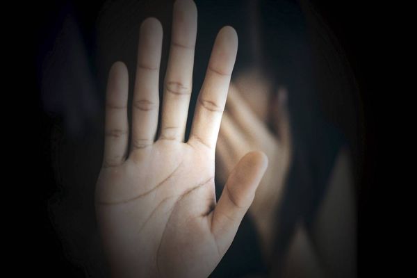 Menina de 11 anos é abusada pelo avô e idoso é liberado após depoimento