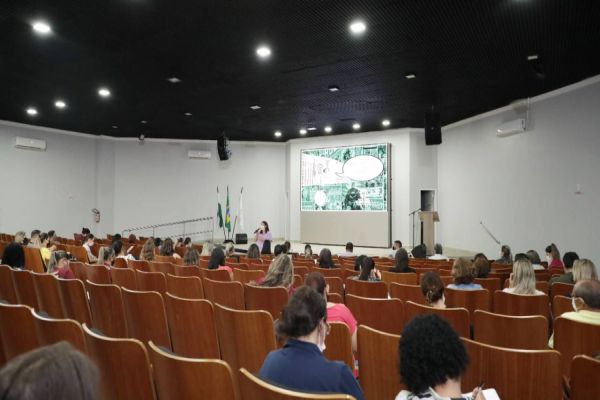 Guerra contra a dengue reúne "exército" de 32 mil heróis para a batalha do fim de semana