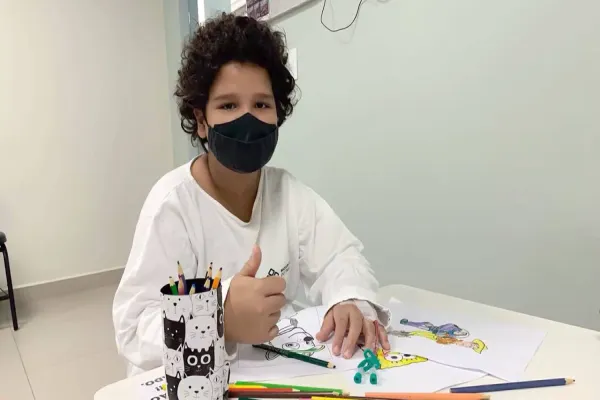 Foto relacionada a notícia: No Hospital da Unioeste, ambiente lúdico ajuda crianças na ressonância magnética