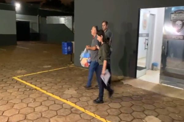 Imagem referente a notícia: Sorrindo: Homem acusado de matar de jovem de 21 anos em briga de trânsito é preso preventivamente