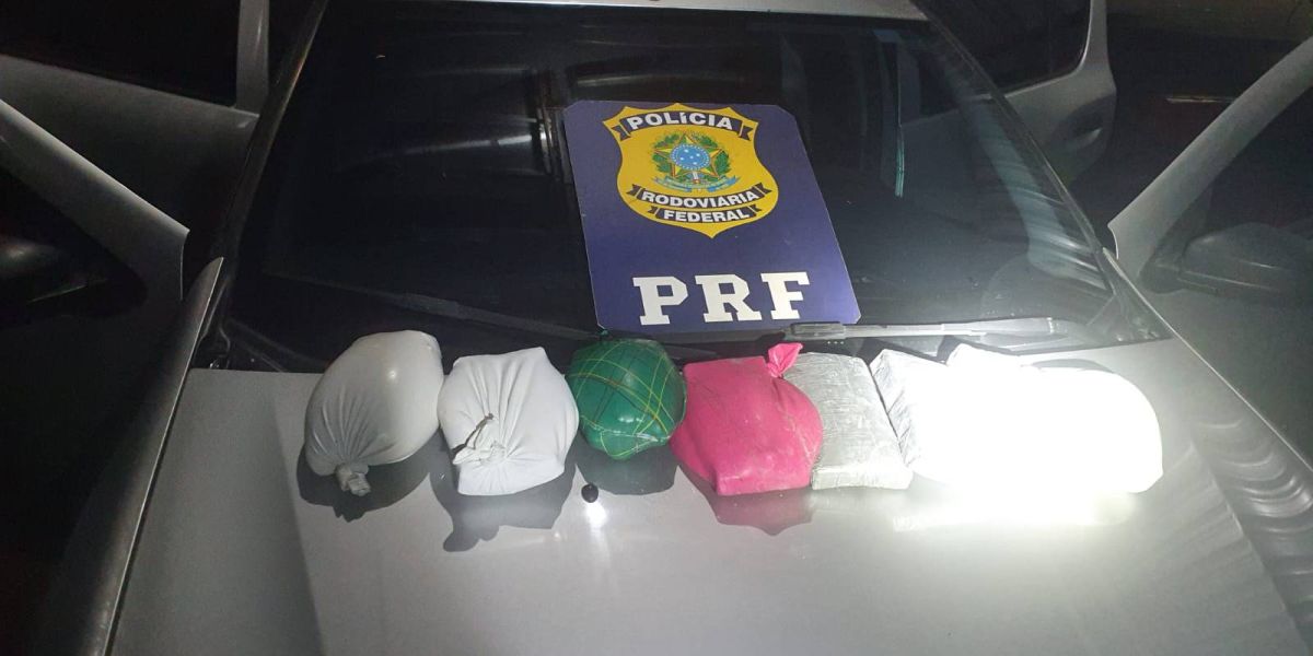PRF encontra droga em tanque de combustível de Sandero na BR-277