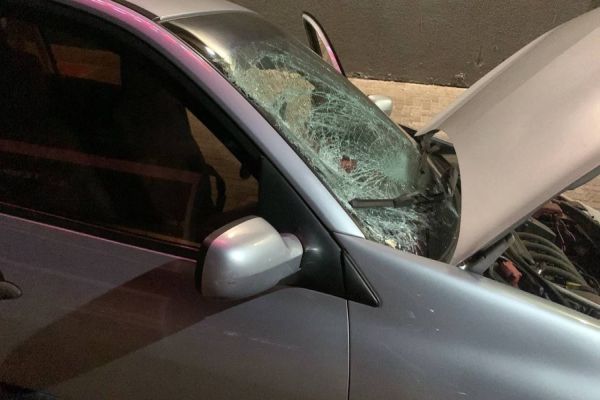 Imagem referente a notícia: Morador de rua fica em estado grave após ser atropelado na Rua Paraná