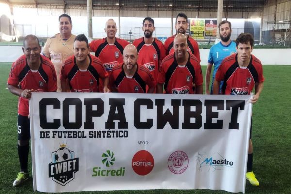 Amigos do Madril goleia Hospital Gênesis em 9 a 1 na abertura Copa Cwbet Master 35