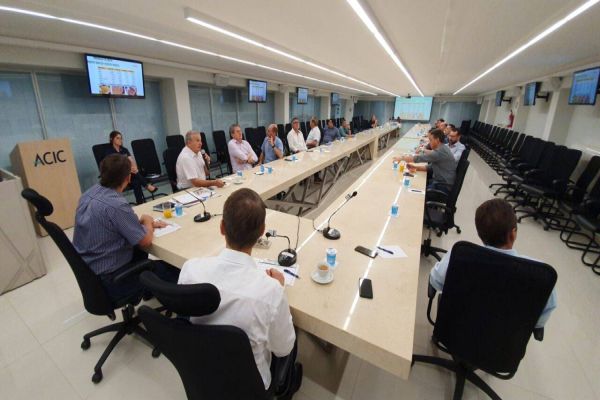 Commodities: Desequilíbrio entre produção e consumo deve manter preços em alta, afirma Dilvo