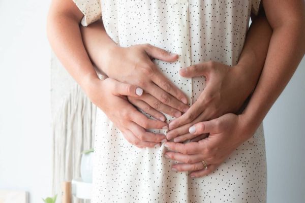 48% das brasileiras não sabem que as chances de engravidar aos 40 anos é de 5%, diz estudo